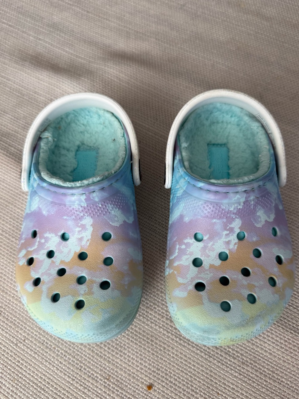 Crocs Classic lined Kids Tie-Dye Pastel Clog with Fleece Lining - Blue/Purple